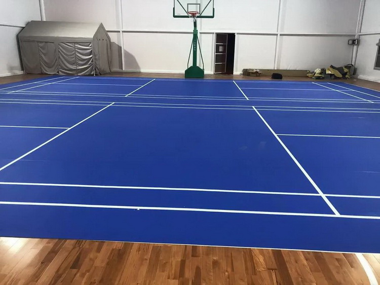 运动地胶